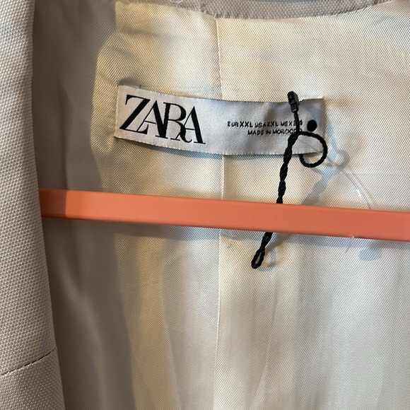 Women’s Zara Blazer - Picture 2 of 5